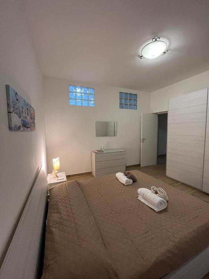 Bed&Breakfast Del Viaggiatore Fondi Dış mekan fotoğraf