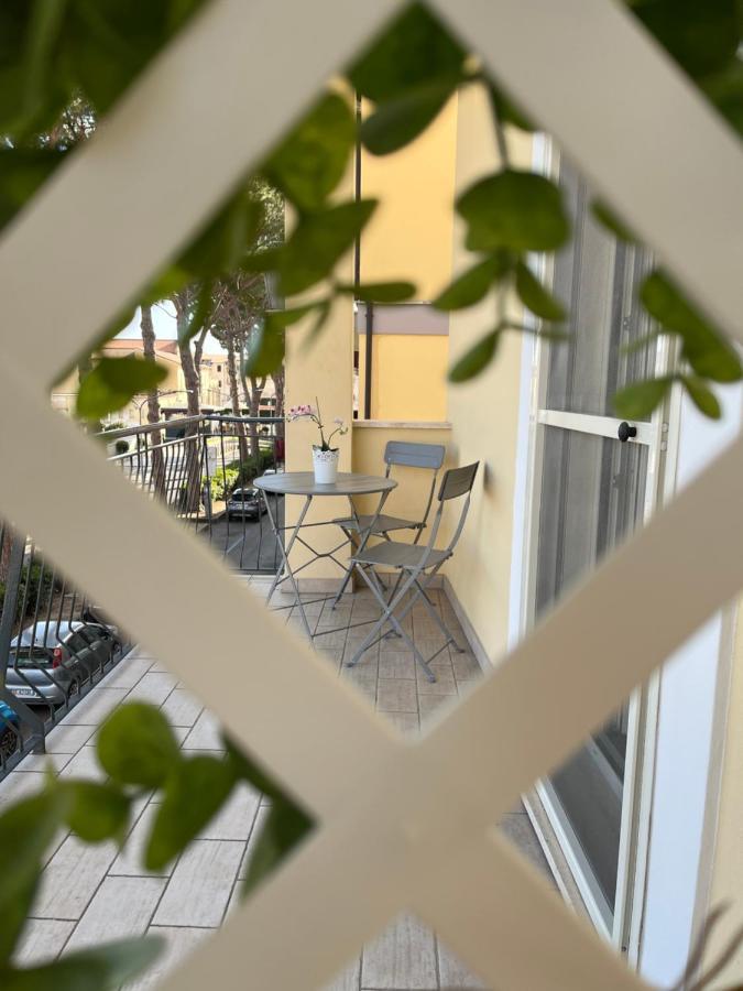 Bed&Breakfast Del Viaggiatore Fondi Dış mekan fotoğraf