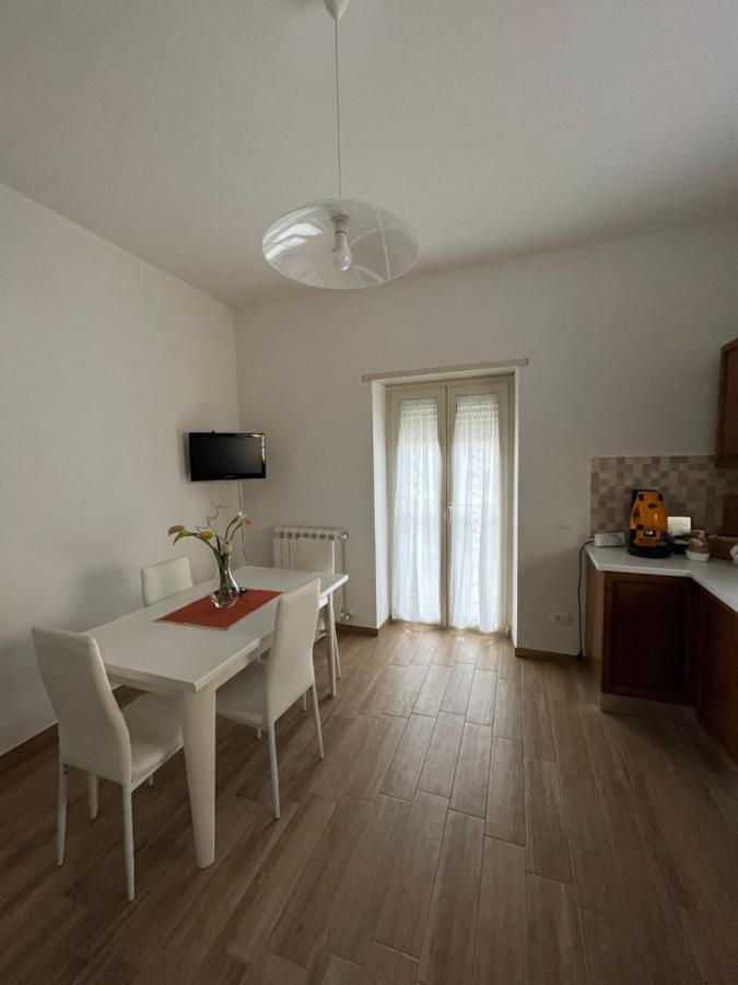 Bed&Breakfast Del Viaggiatore Fondi Dış mekan fotoğraf
